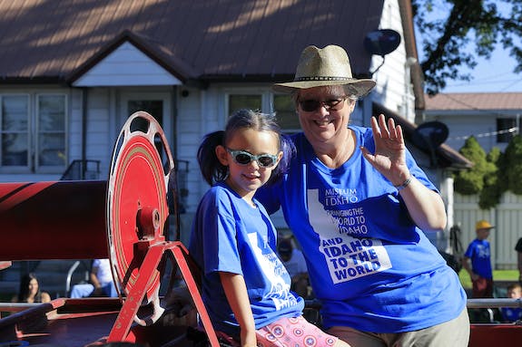 Linda and grandaughter in th of July parade