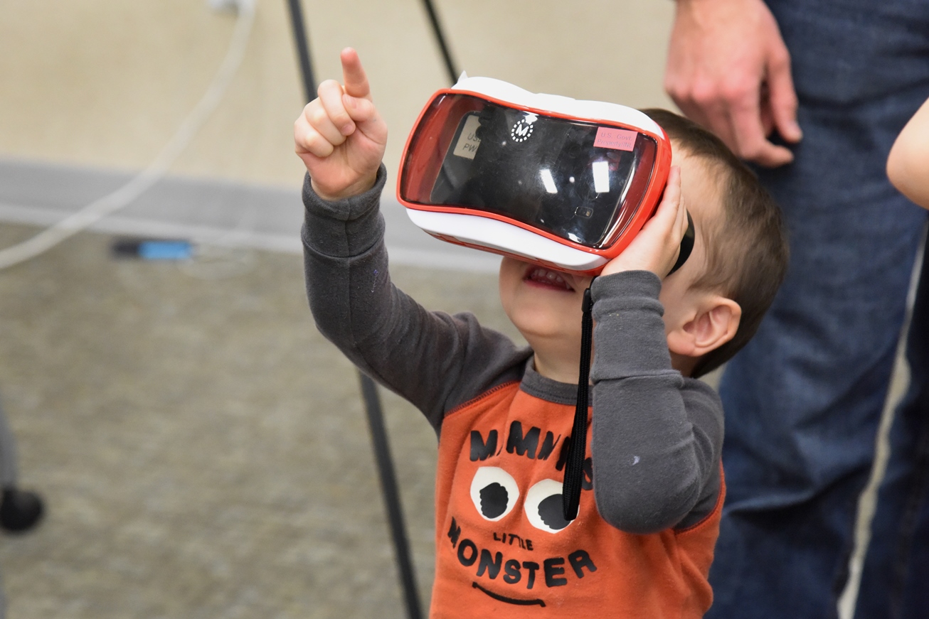 Virtual Reality goggles