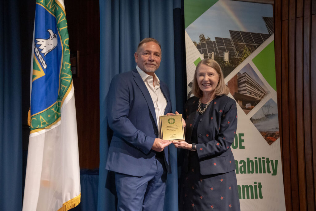 Ira Pray receiving DOD Sustainability Award